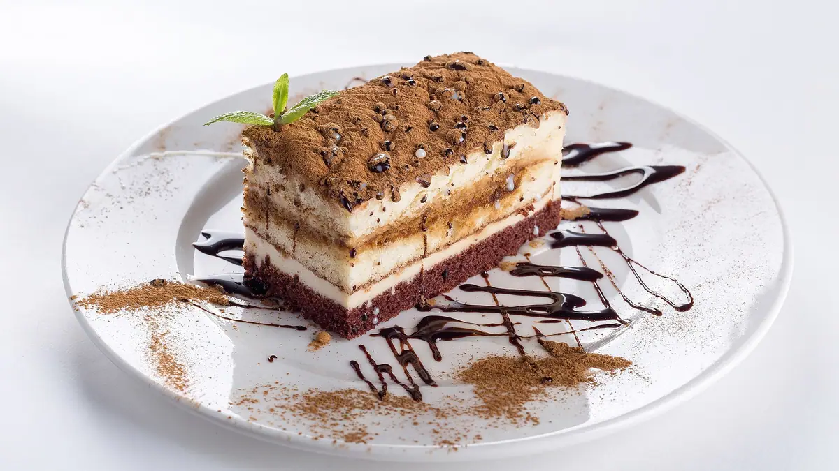 Cake Box – eggless cake shop in Strood town centre